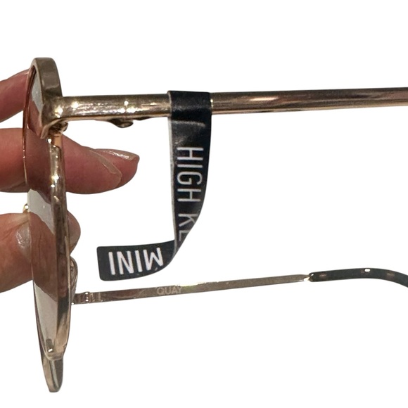 Quay High Key Mini (Large) Aviator Sunglasses Rose Gold Multi Blue New - Picture 9 of 12